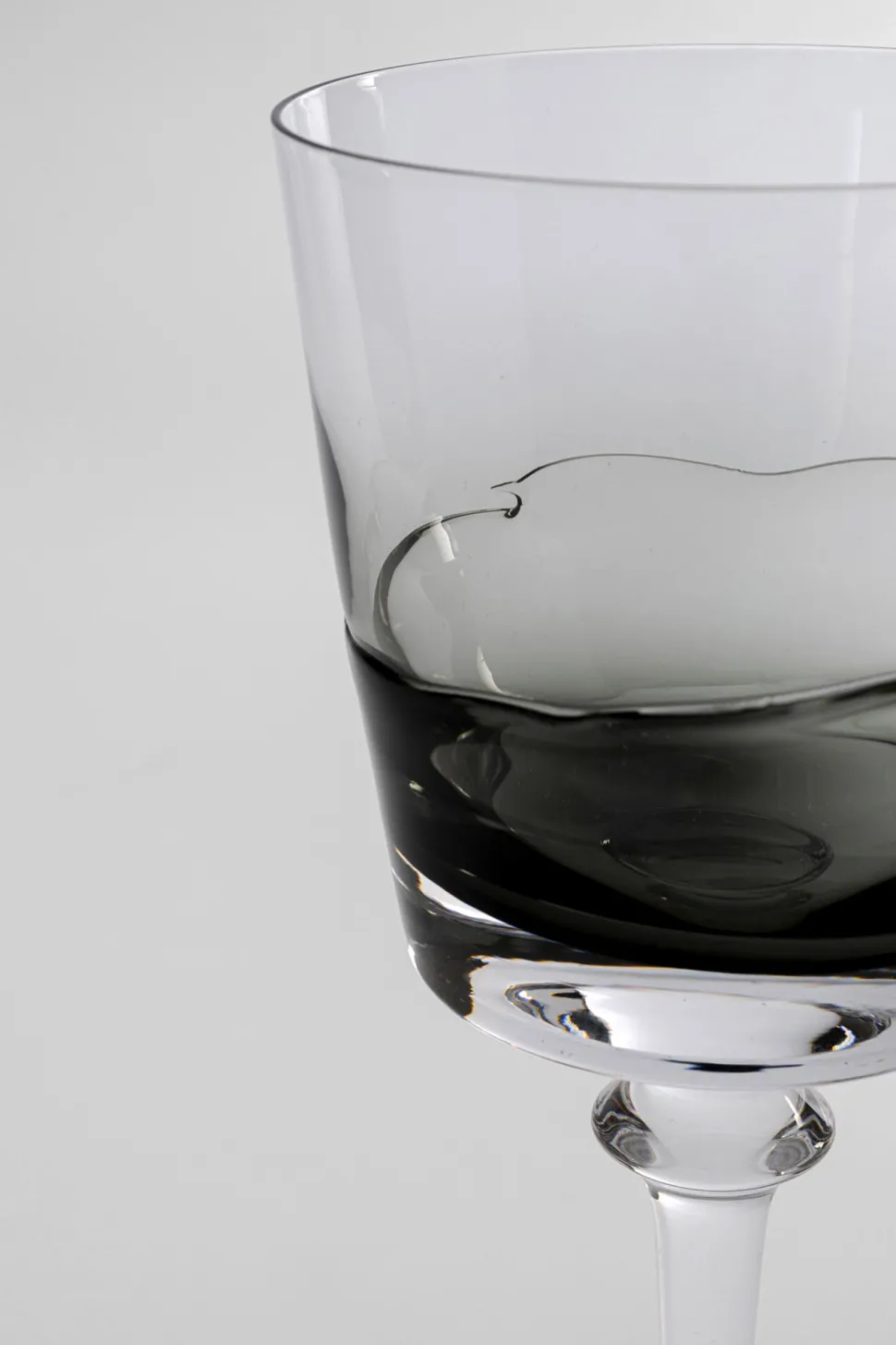 Rotweinglas Mimi Grey 21cm